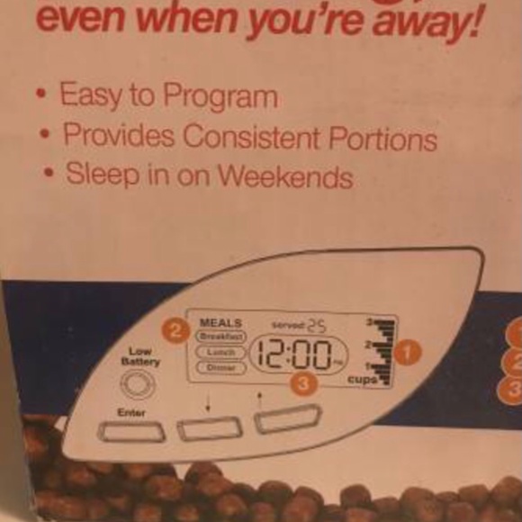 PetMate Automatic Pet Food Dispenser - Picture 7 of 7